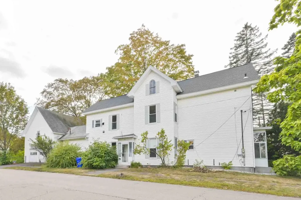 445 E High Street Manchester NH 03104