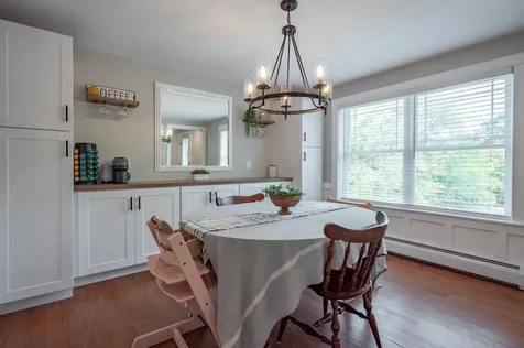 9 Holstein Avenue Londonderry NH 03053