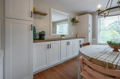 9 Holstein Avenue Londonderry NH 03053