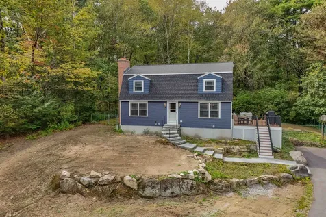 9 Holstein Avenue Londonderry NH 03053