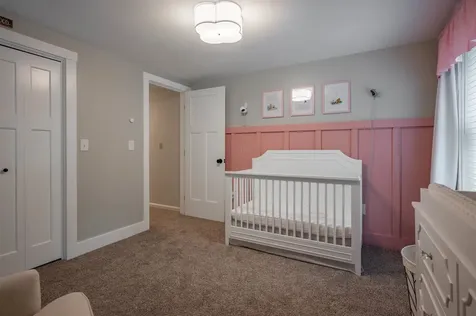 9 Holstein Avenue Londonderry NH 03053