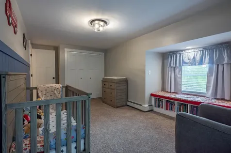 9 Holstein Avenue Londonderry NH 03053