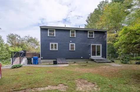 9 Holstein Avenue Londonderry NH 03053