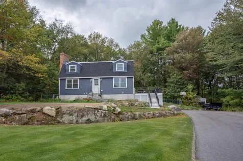 9 Holstein Avenue Londonderry NH 03053