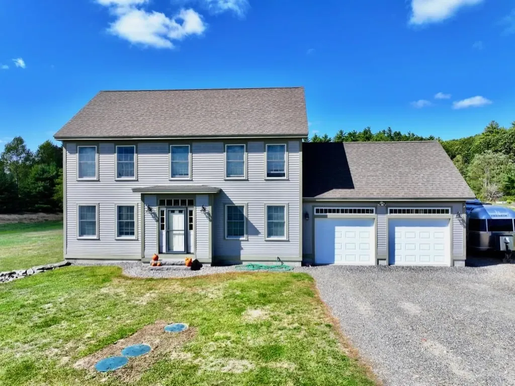 49 Old Mill Road Lee NH 03861