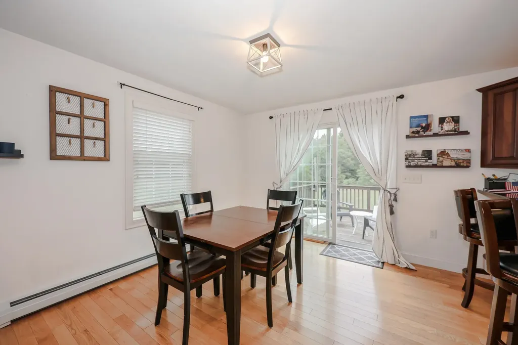 49 Old Mill Road Lee NH 03861