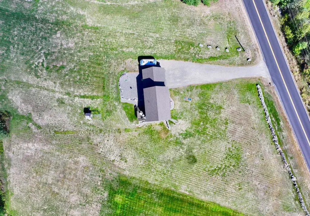 49 Old Mill Road Lee NH 03861