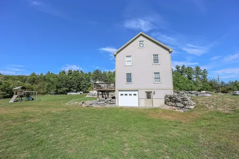 49 Old Mill Road Lee NH 03861