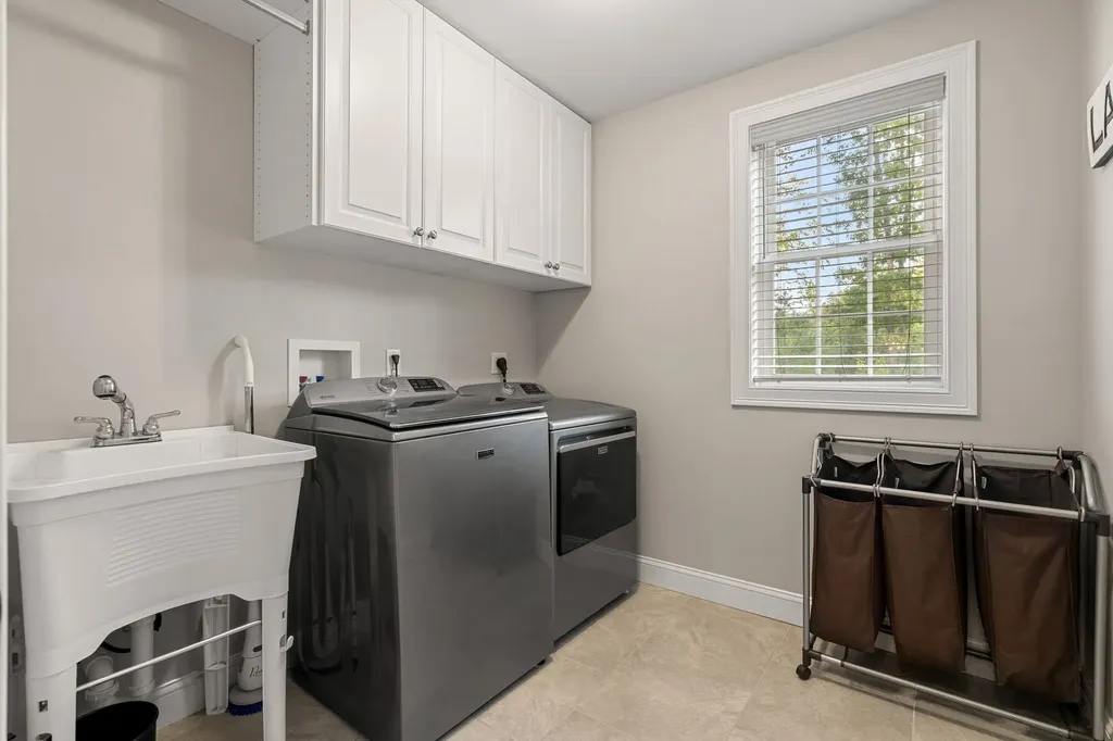 24 Summer Lane Bow NH 03304