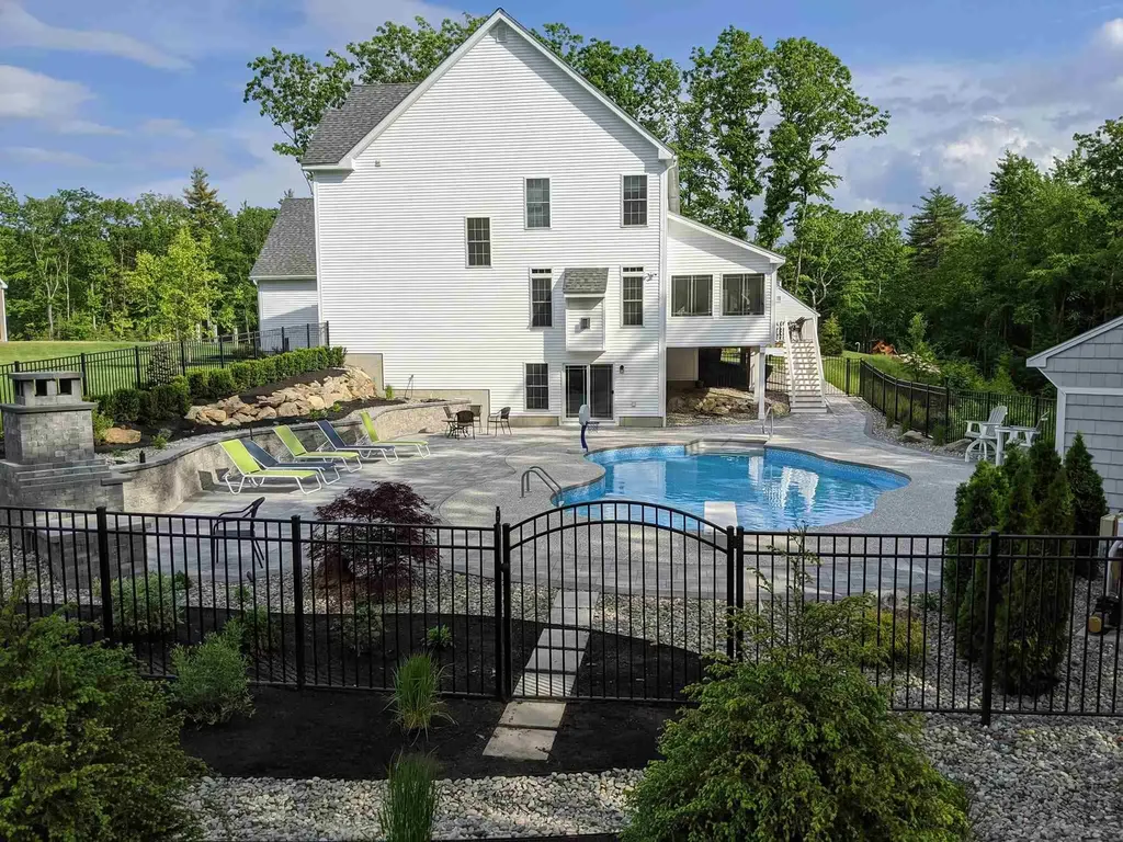 24 Summer Lane Bow NH 03304