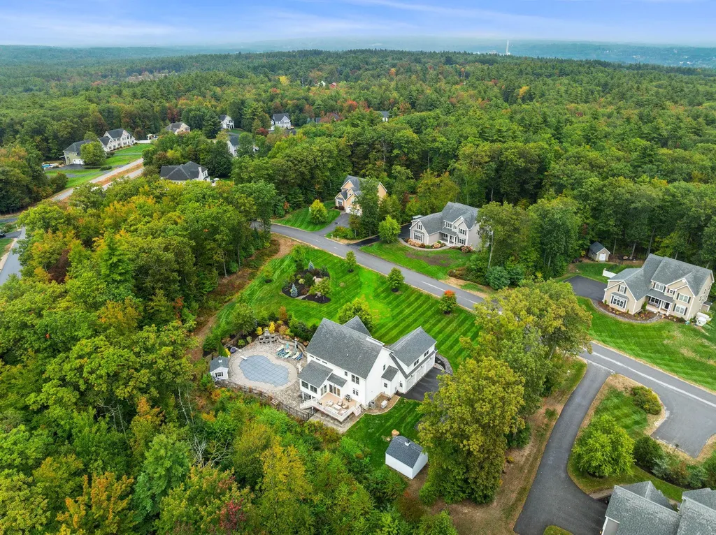 24 Summer Lane Bow NH 03304