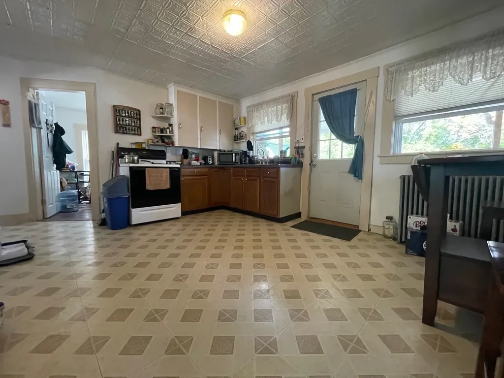 123 Franklin Street Franklin NH 03235