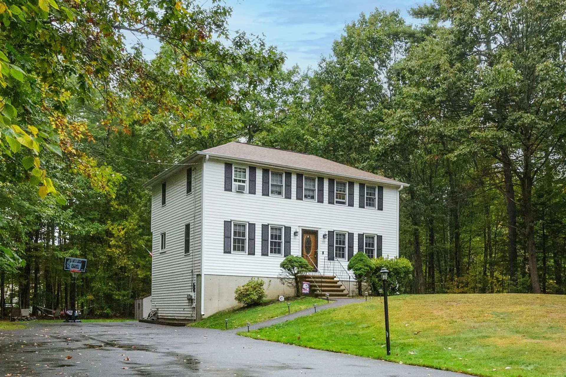 20 Kristin Drive Derry NH 03038