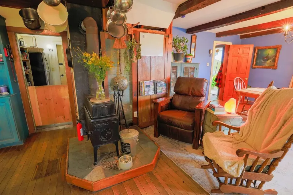 1312 Macintosh Hill Road Bethel VT 05060