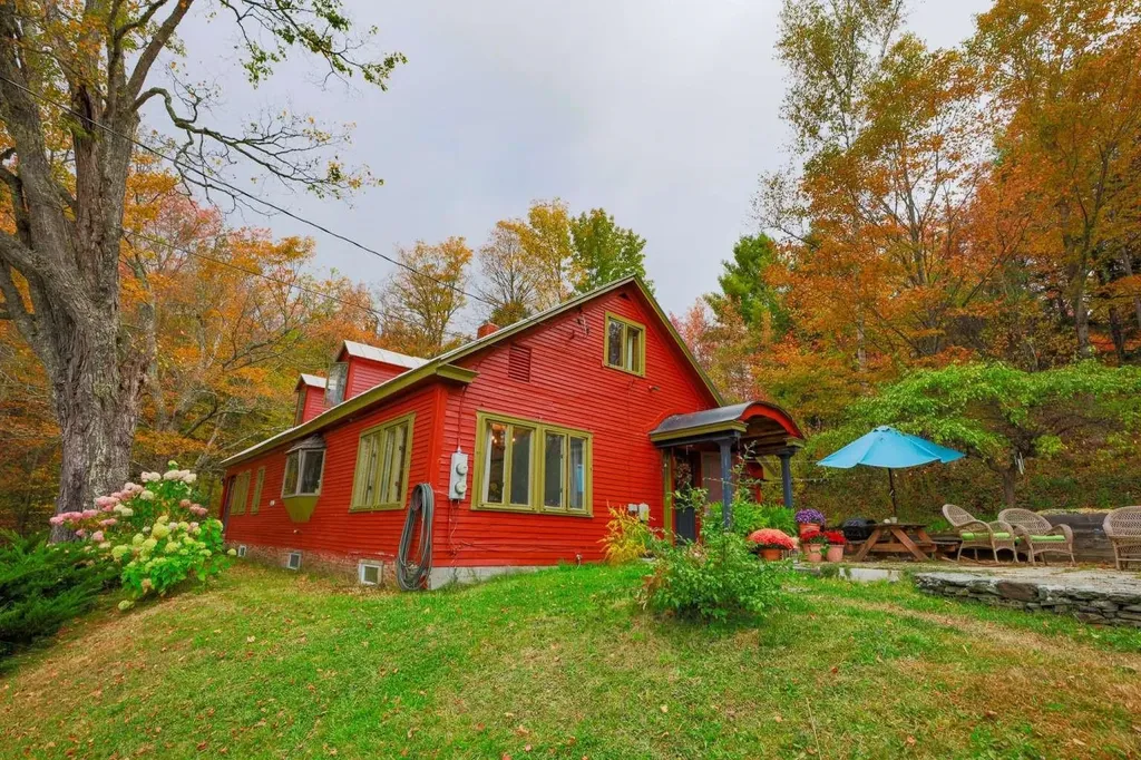 1312 Macintosh Hill Road Bethel VT 05060