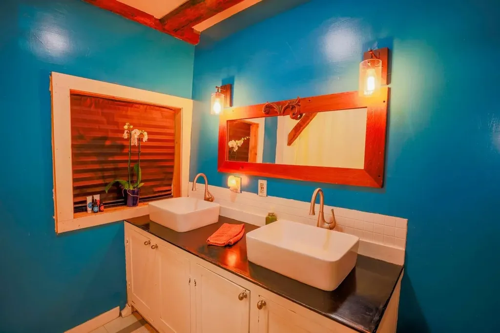 1312 Macintosh Hill Road Bethel VT 05060