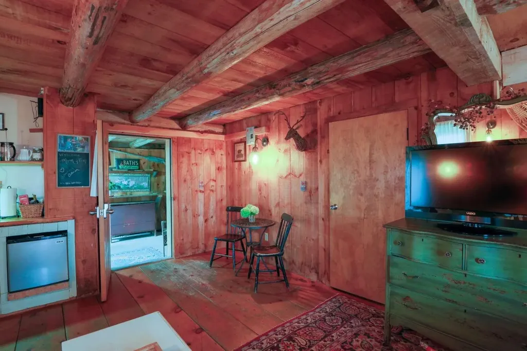 1312 Macintosh Hill Road Bethel VT 05060