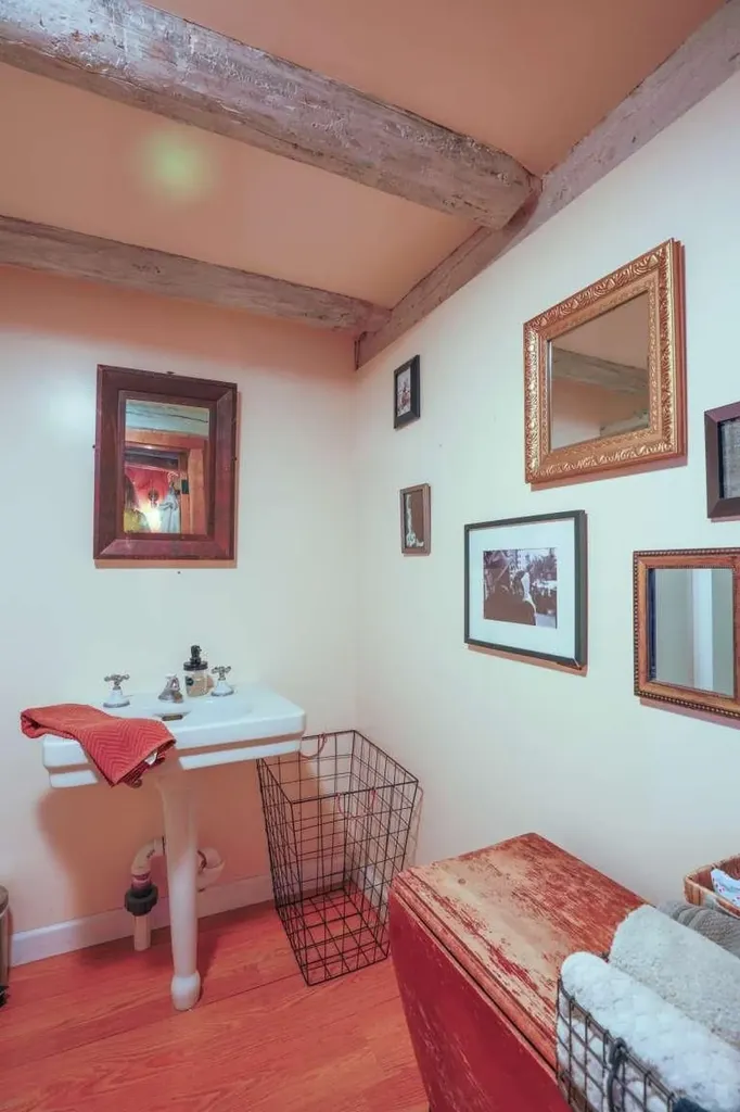 1312 Macintosh Hill Road Bethel VT 05060