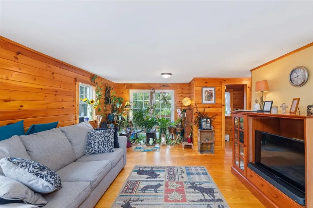 801 Route 12 South Fitzwilliam NH 03447