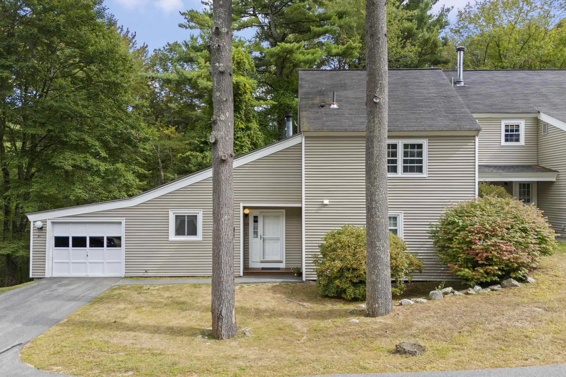 21 Winterwood Drive Londonderry NH 03053