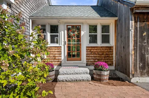 152 Amesbury Road Kensington NH 03833