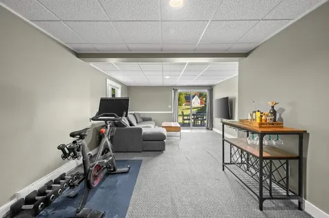 152 Amesbury Road Kensington NH 03833