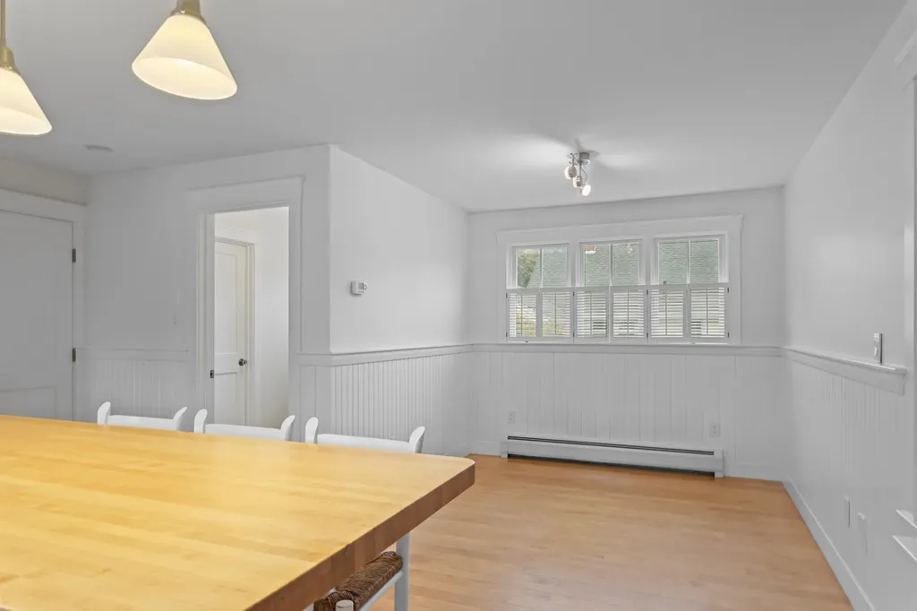 8 Hobbs Road Hampton NH 03842