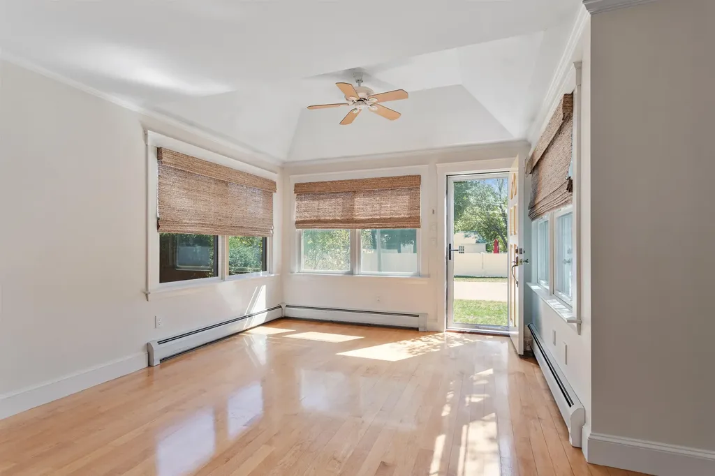 8 Hobbs Road Hampton NH 03842