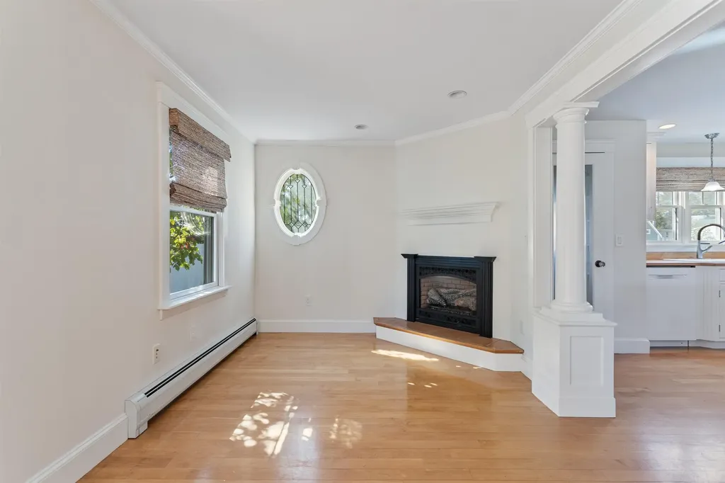 8 Hobbs Road Hampton NH 03842