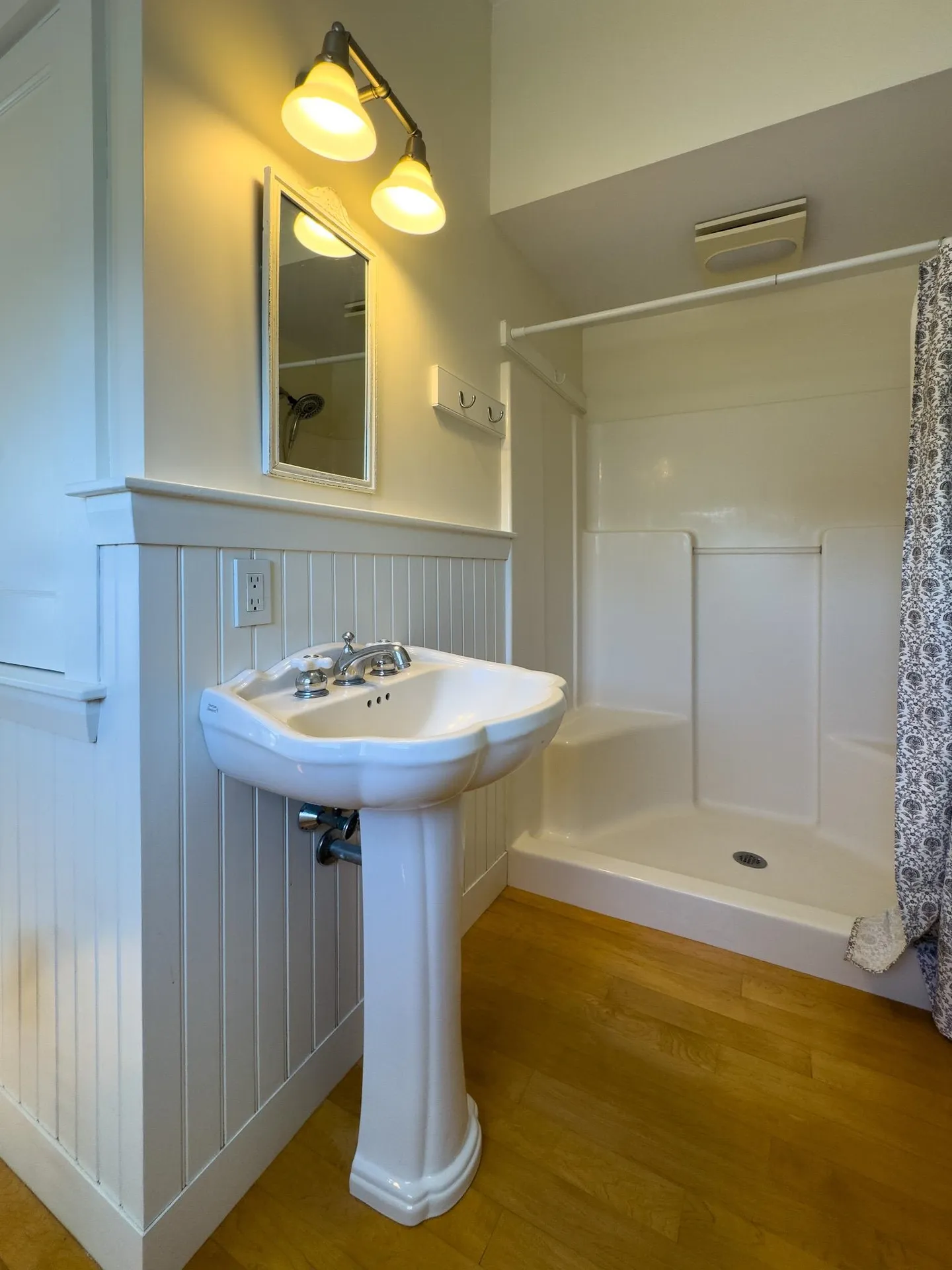 8 Hobbs Road Hampton NH 03842