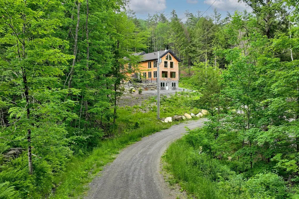 314 Putnam Forest Road Grafton VT 05146