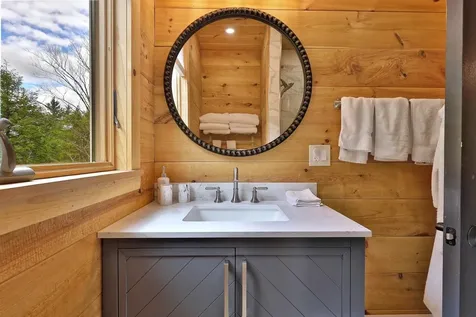 314 Putnam Forest Road Grafton VT 05146