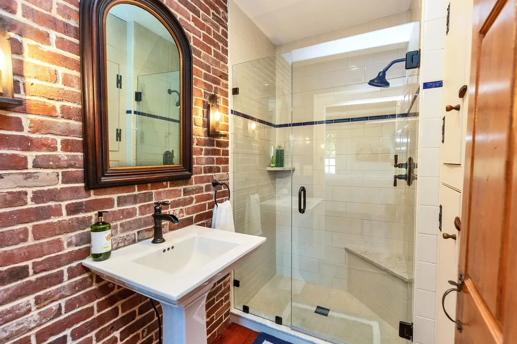 103 Meredith Neck Road Meredith NH 03253