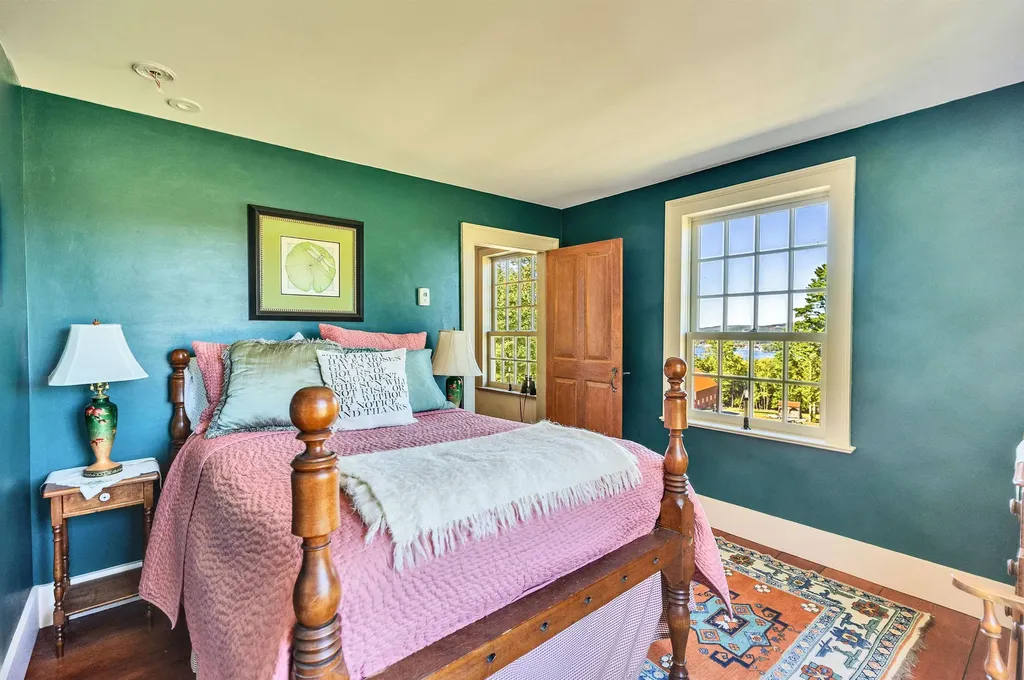 103 Meredith Neck Road Meredith NH 03253