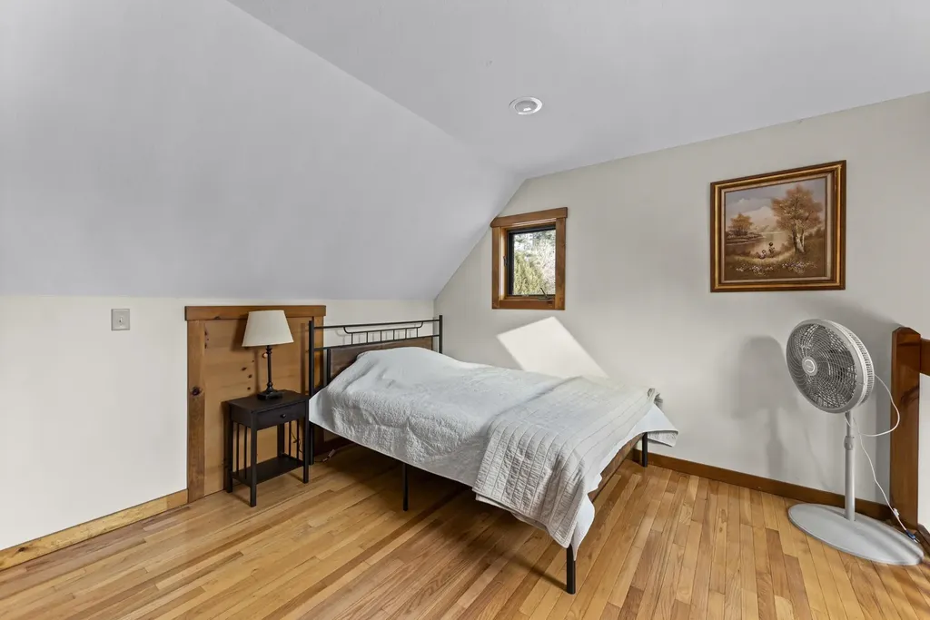 52 Jansen Farm Road Thornton NH 03285