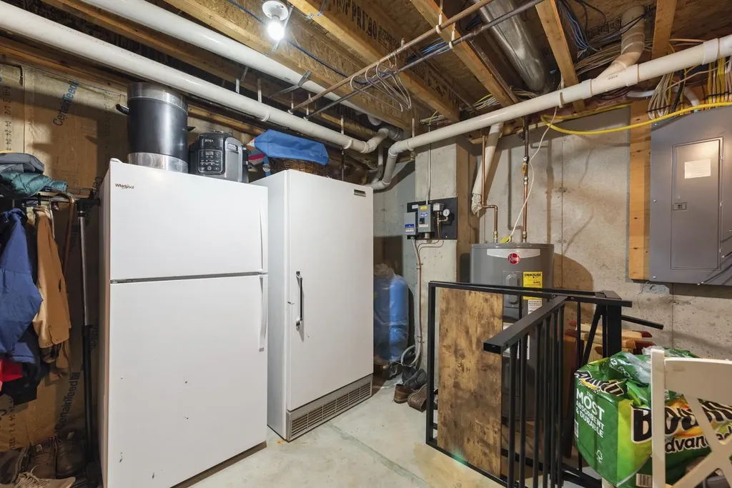 52 Jansen Farm Road Thornton NH 03285