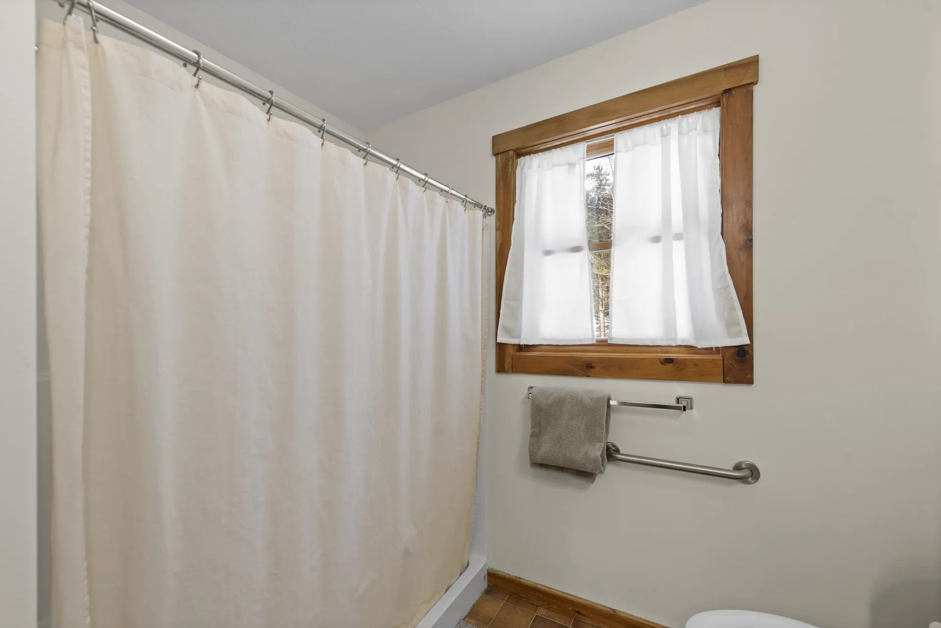 52 Jansen Farm Road Thornton NH 03285