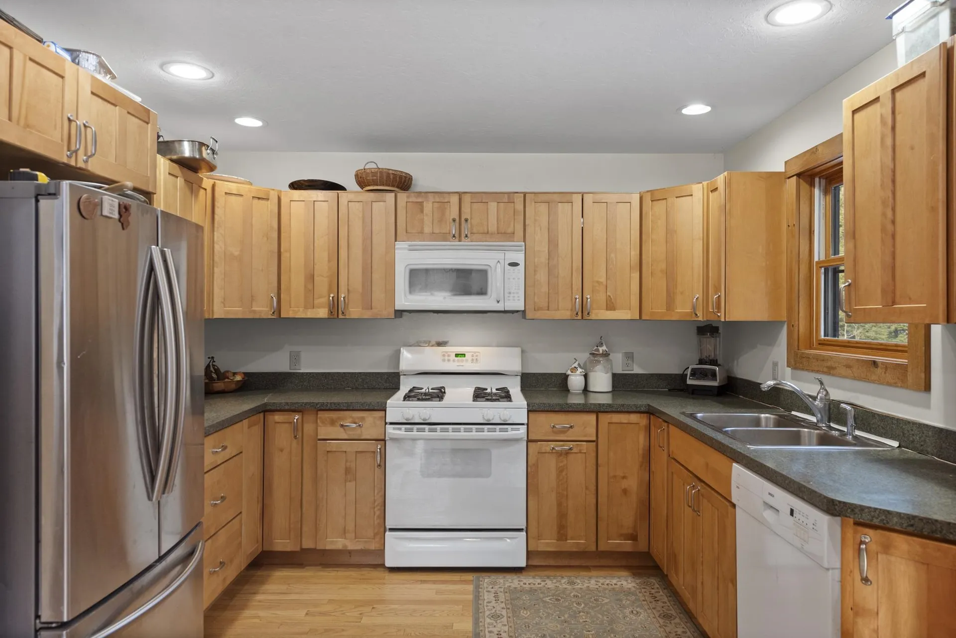 52 Jansen Farm Road Thornton NH 03285