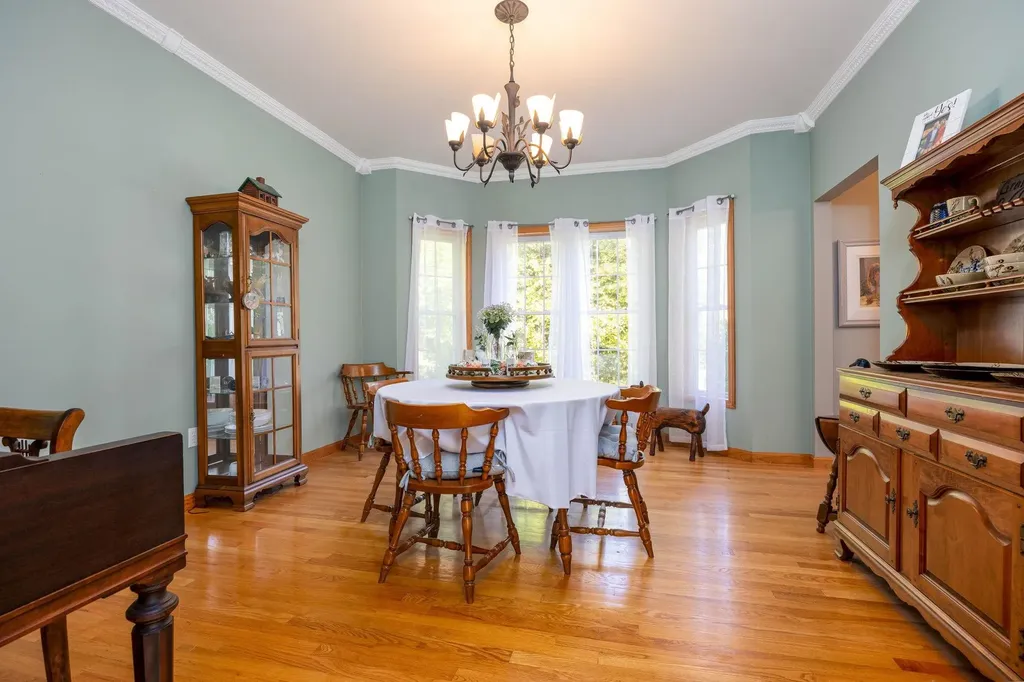 5 Carons Way Brookline NH 03033