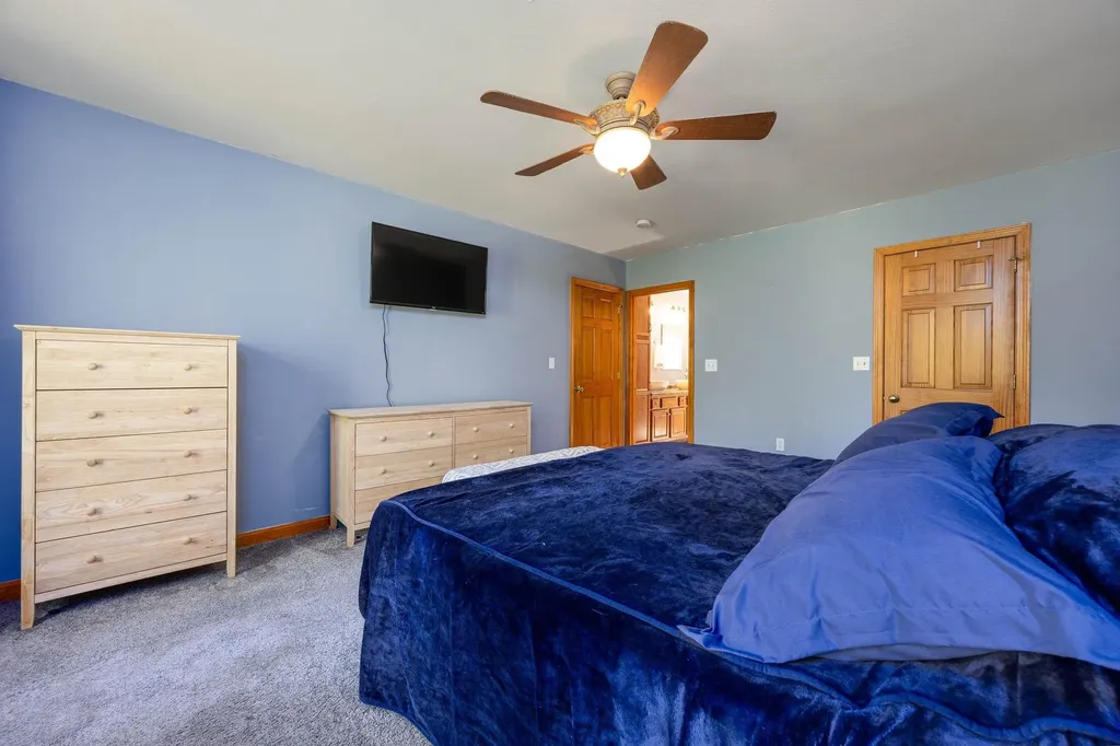 5 Carons Way Brookline NH 03033