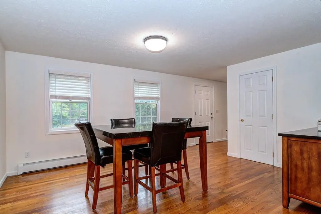 10 Raven Drive Chester NH 03036