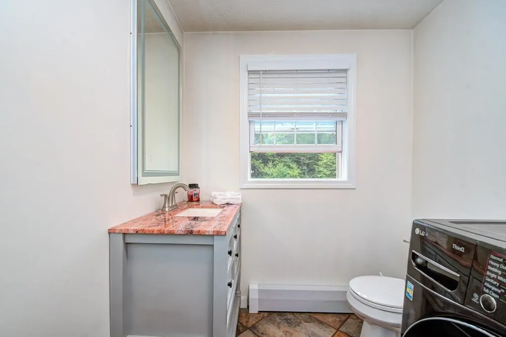 10 Raven Drive Chester NH 03036