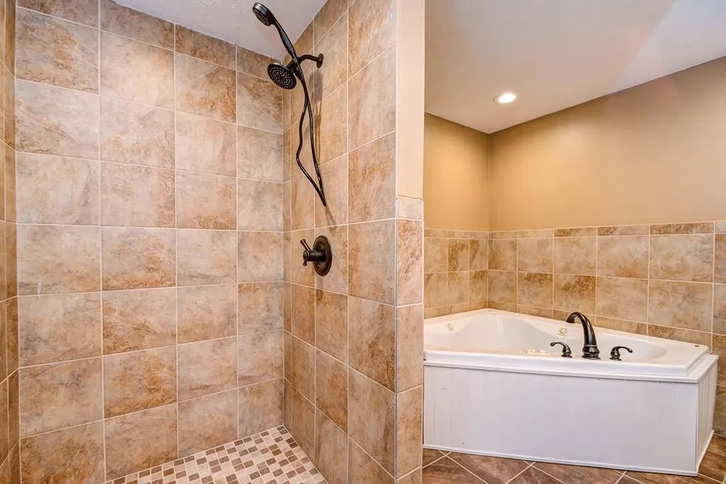 10 Raven Drive Chester NH 03036