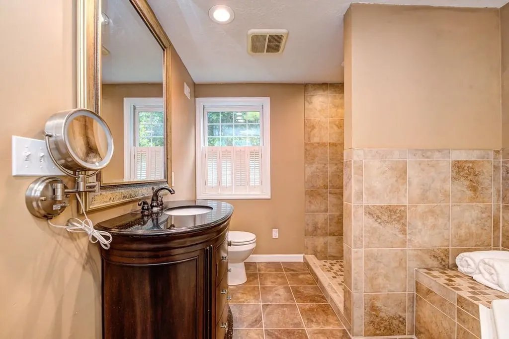 10 Raven Drive Chester NH 03036