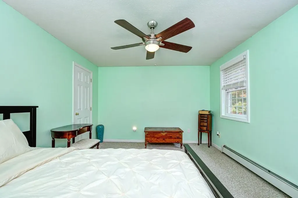 10 Raven Drive Chester NH 03036