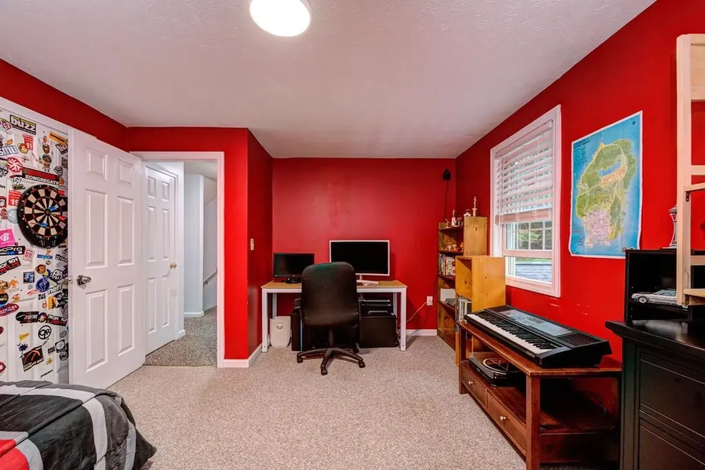 10 Raven Drive Chester NH 03036