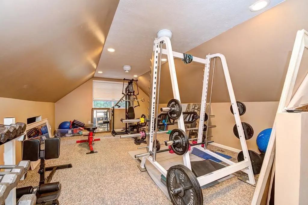 10 Raven Drive Chester NH 03036