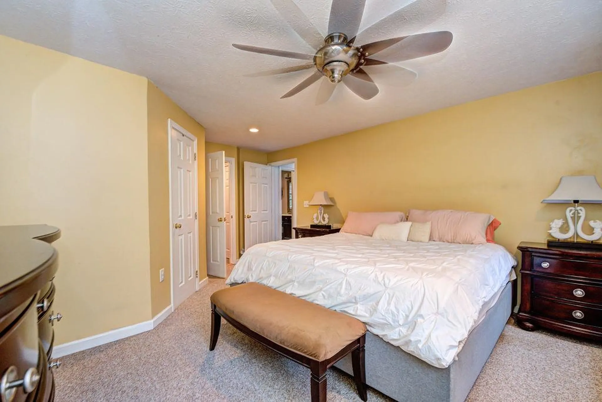 10 Raven Drive Chester NH 03036