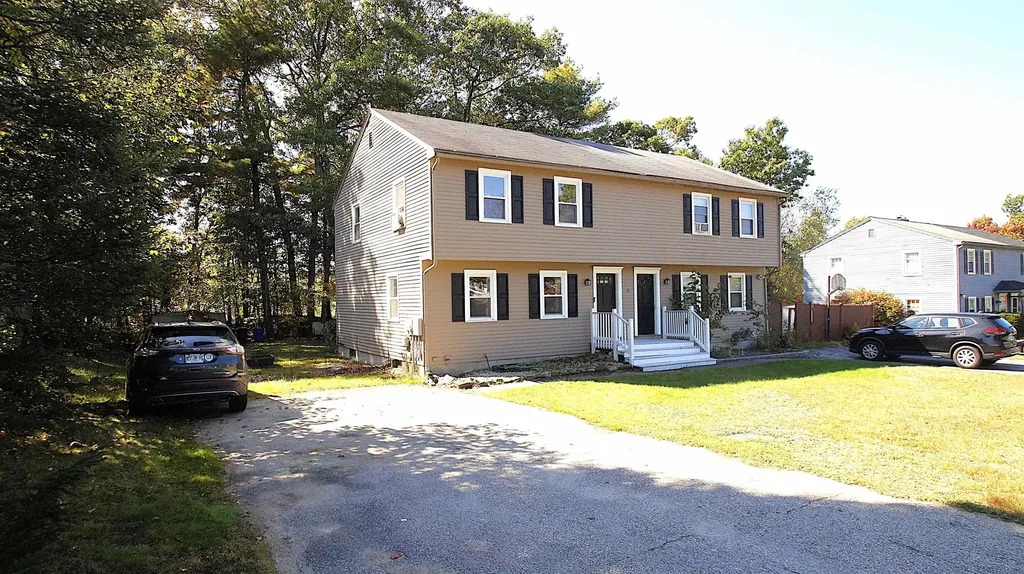 13L Tigertail Circle Derry NH 03038