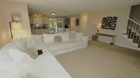 13L Tigertail Circle Derry NH 03038